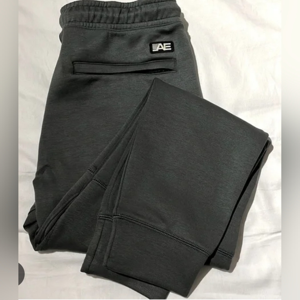 Retro AE Men's Athletic Black Sweatpants Joggers Loungewear Sports